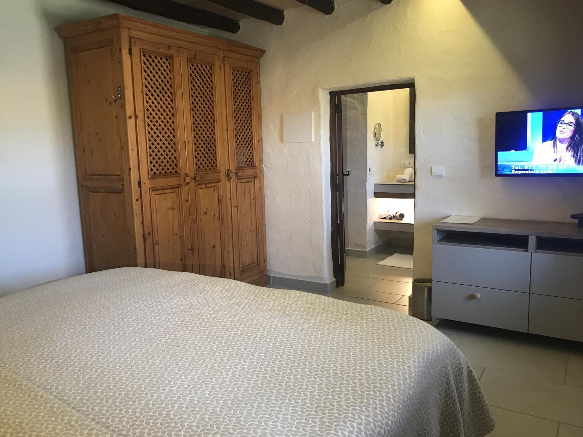 Finca Can Toni Sant Jordi de ses Salines Εξωτερικό φωτογραφία
